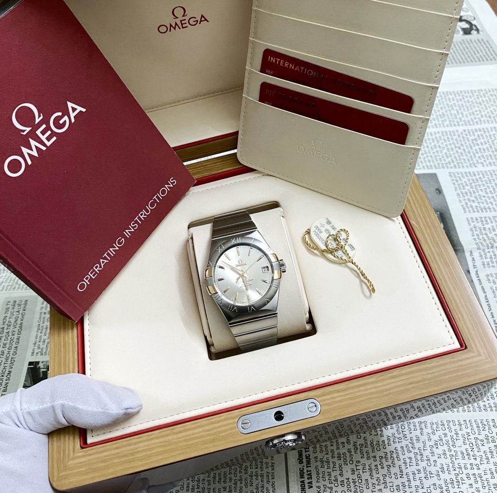 Omega Constellation 38.5mm demi 18k.